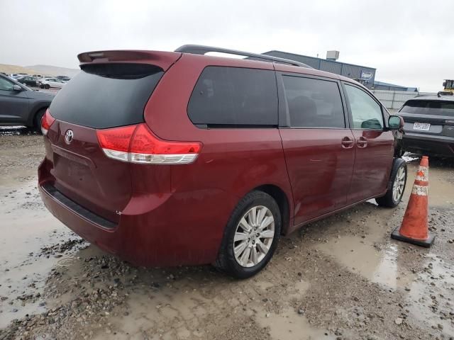 2011 Toyota Sienna XLE