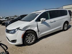 Carros salvage sin ofertas aún a la venta en subasta: 2018 Chrysler Pacifica Touring L