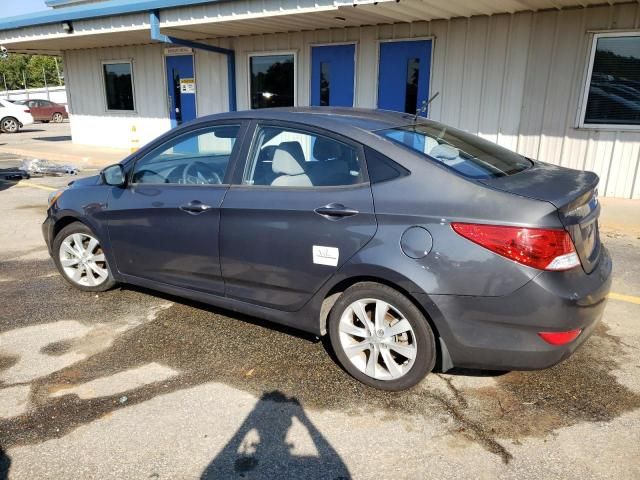 2013 Hyundai Accent GLS