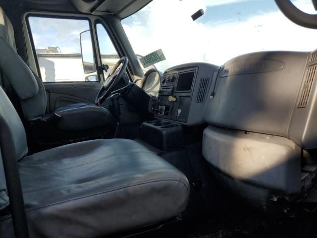 2004 International 4000 4300