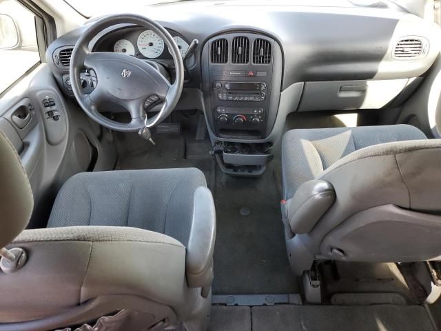 2005 Dodge Grand Caravan SE