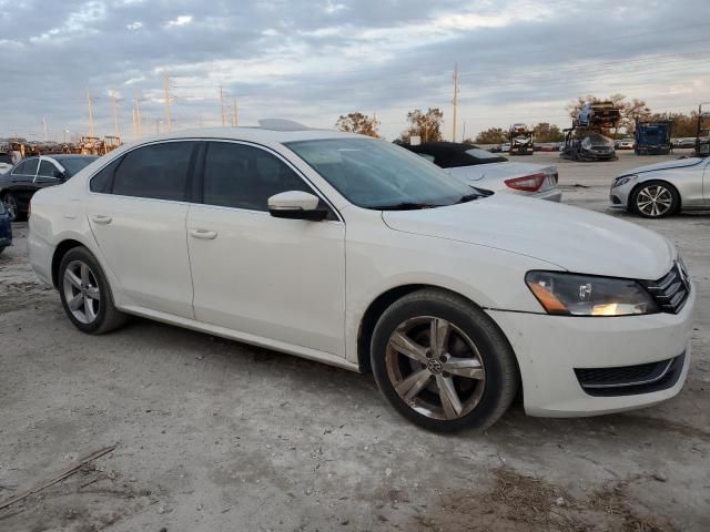 2013 Volkswagen Passat SE