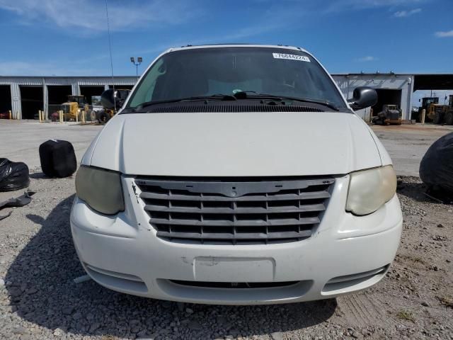 2005 Chrysler Town & Country Touring