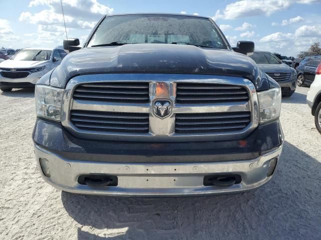 2015 Dodge RAM 1500 SLT