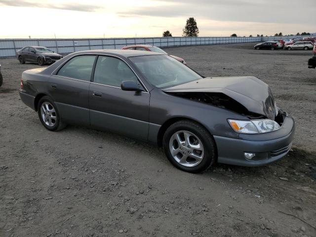 2000 Lexus ES 300