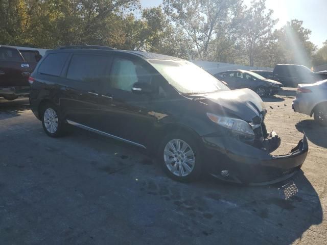 2013 Toyota Sienna XLE