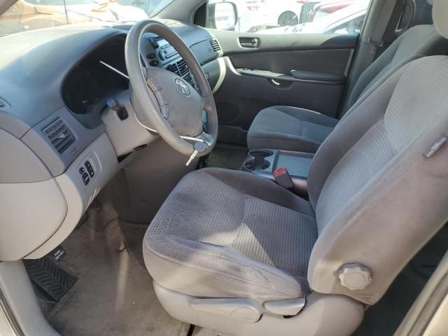 2006 Toyota Sienna CE