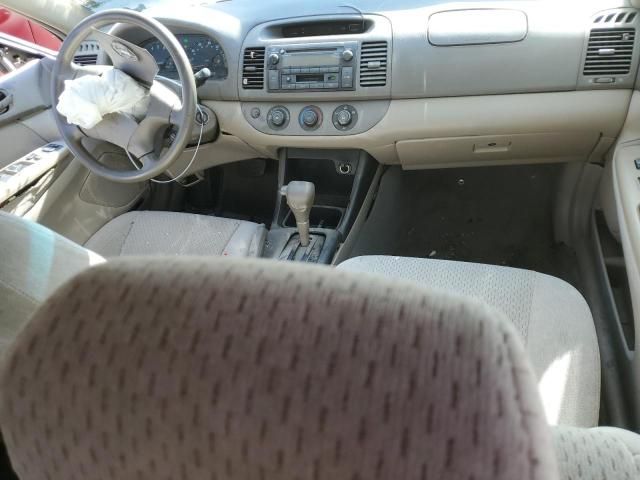 2004 Toyota Camry LE