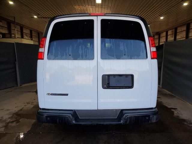 2024 Chevrolet Express G2500 LS