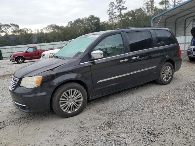 2014 Chrysler Town & Country Touring L