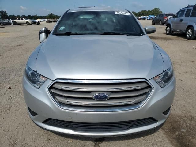 2018 Ford Taurus SEL