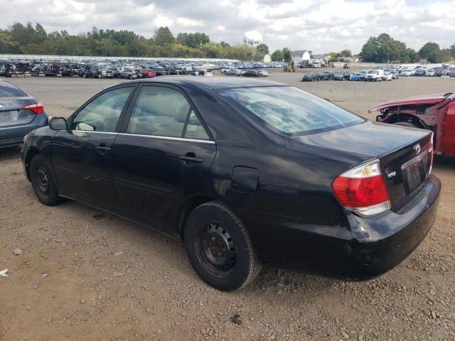 2005 Toyota Camry LE