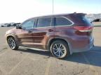 2017 Toyota Highlander SE