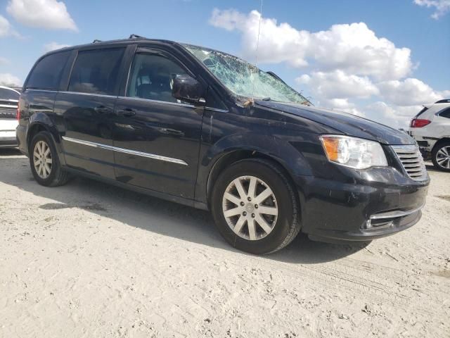 2016 Chrysler Town & Country Touring