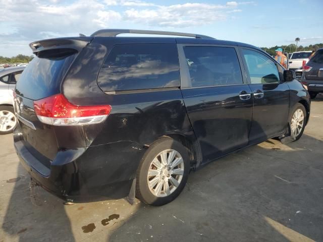 2011 Toyota Sienna XLE