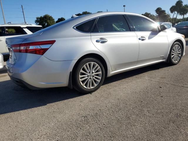 2013 Toyota Avalon Hybrid