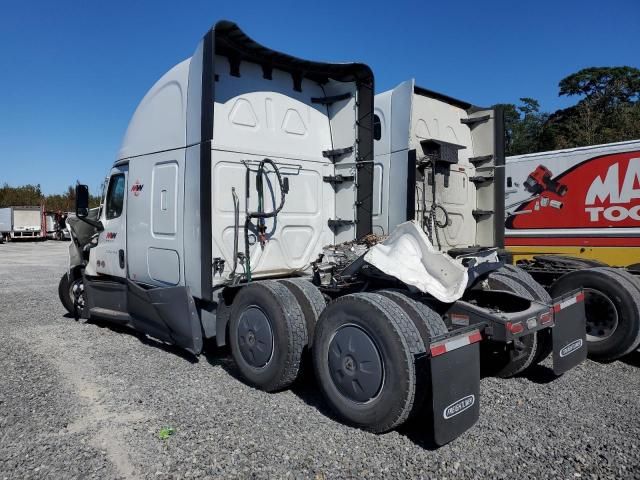 2025 Freightliner Cascadia 126