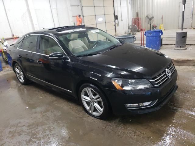 2013 Volkswagen Passat SEL