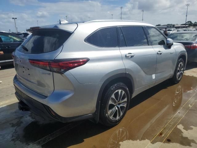 2020 Toyota Highlander Hybrid XLE