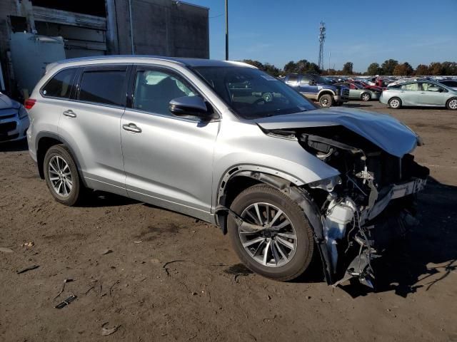 2018 Toyota Highlander SE