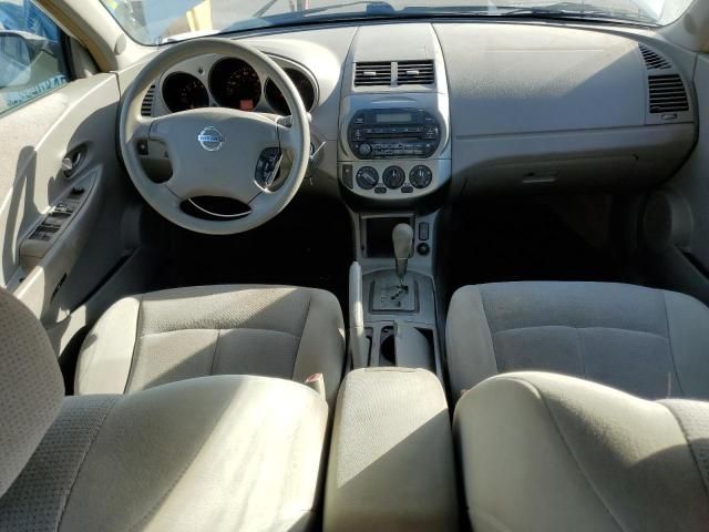 2004 Nissan Altima Base