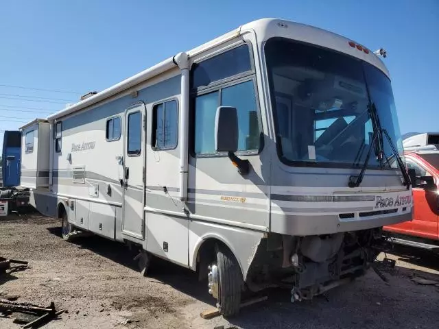 2002 Fleetwood 2002 Workhorse Custom Chassis Motorhome Chassis W2