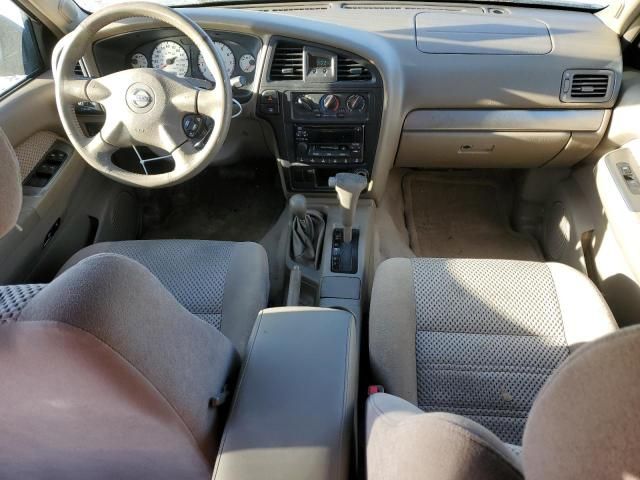 2004 Nissan Pathfinder LE