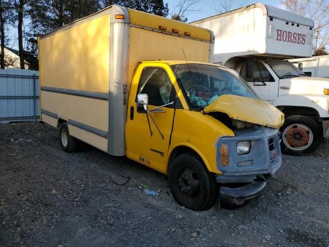 2000 GMC Savana Cutaway G3500