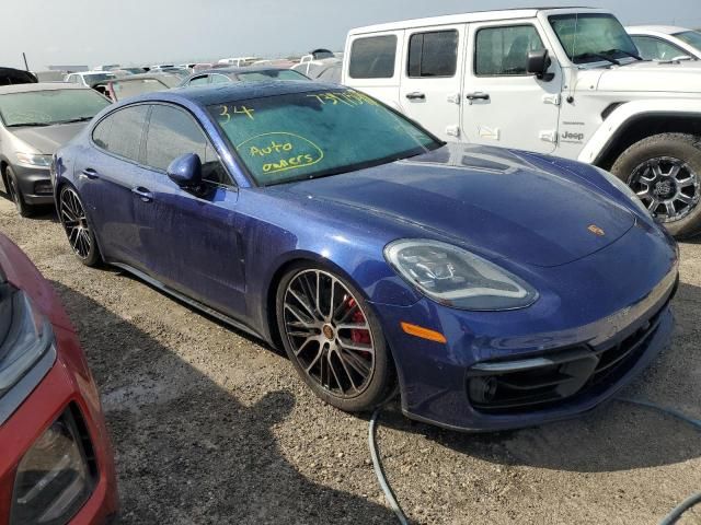 2022 Porsche Panamera 4S