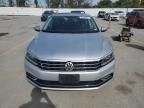 2017 Volkswagen Passat SE