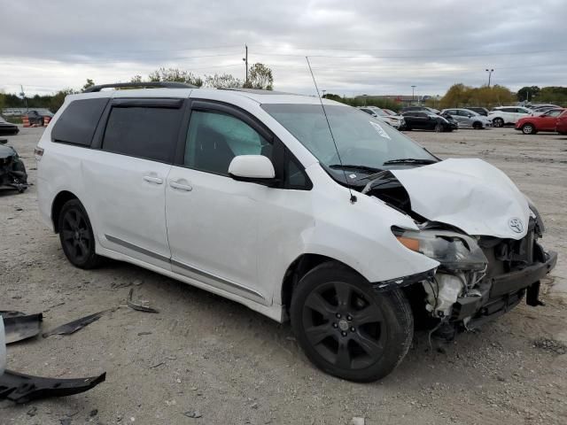 2012 Toyota Sienna Sport