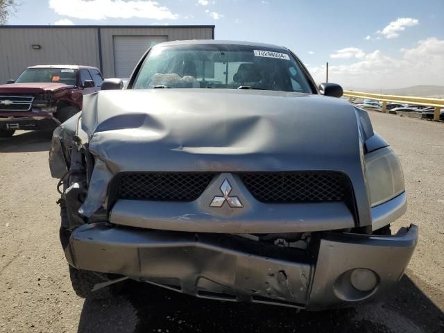 2008 Mitsubishi Raider LS