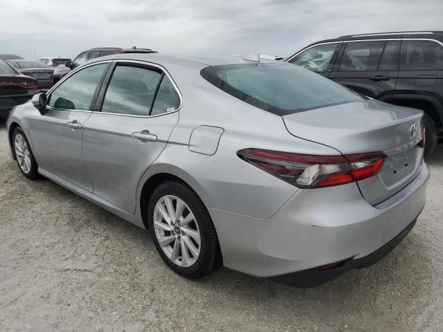 2022 Toyota Camry LE