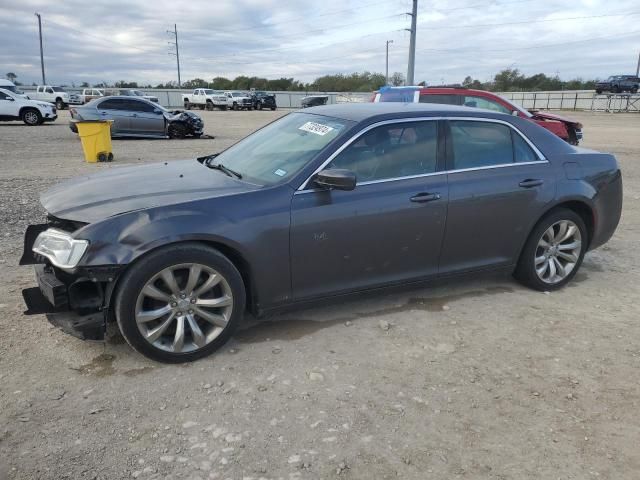 2019 Chrysler 300 Touring