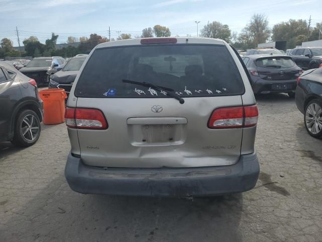 2001 Toyota Sienna CE