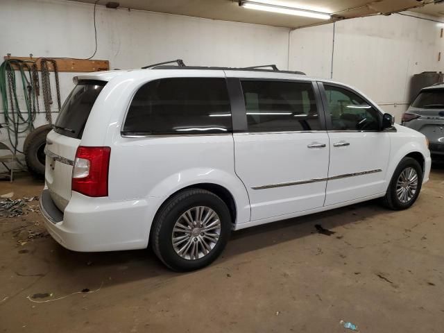 2016 Chrysler Town & Country Touring L