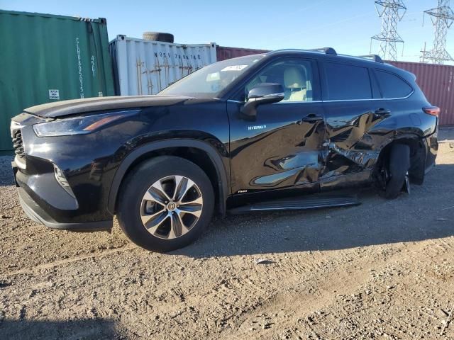 2021 Toyota Highlander Hybrid XLE