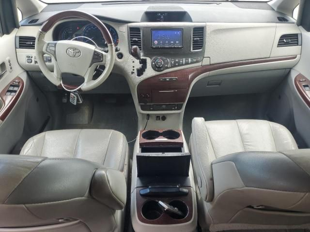 2012 Toyota Sienna XLE