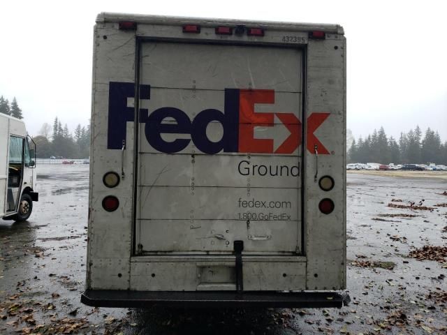 2003 Freightliner Chassis M Line WALK-IN Van