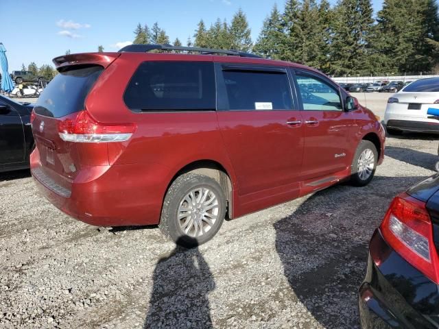 2014 Toyota Sienna XLE