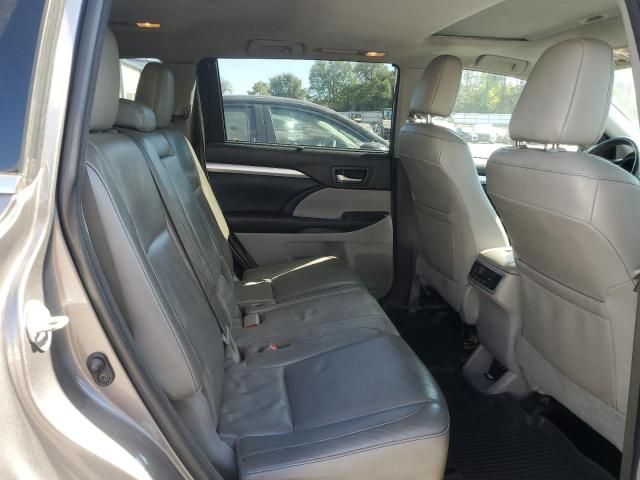 2018 Toyota Highlander SE