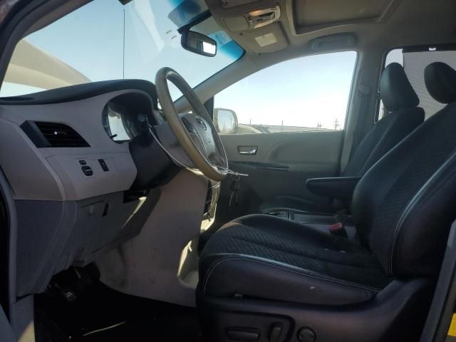 2012 Toyota Sienna Sport