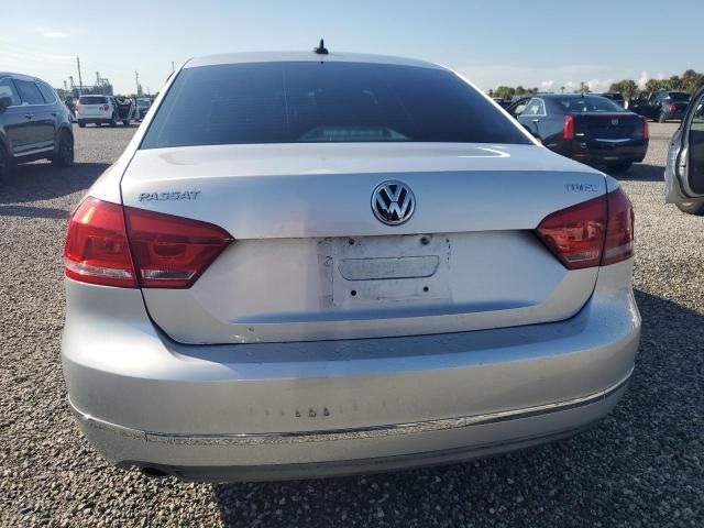 2012 Volkswagen Passat SE