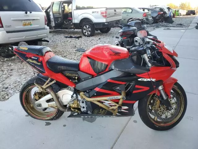 2002 Honda CBR900 RR