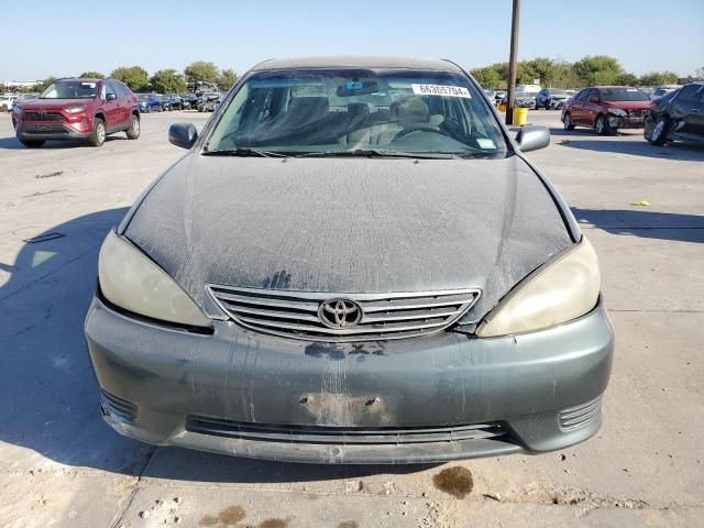 2005 Toyota Camry LE