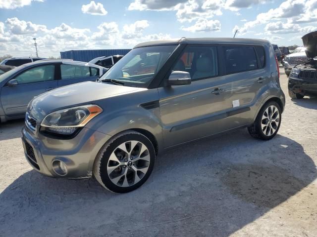 2013 KIA Soul +