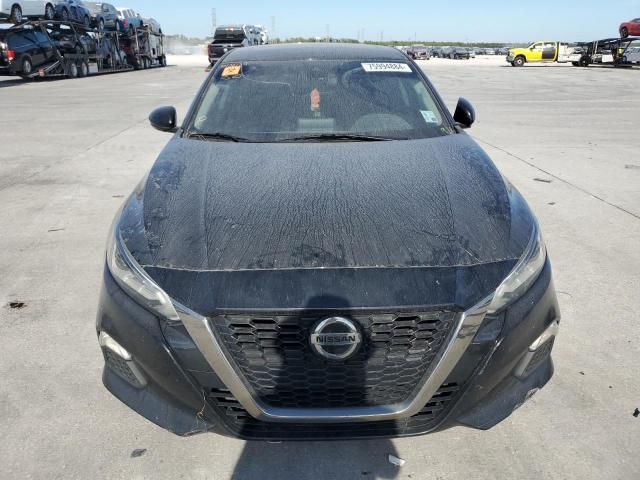 2021 Nissan Altima SR