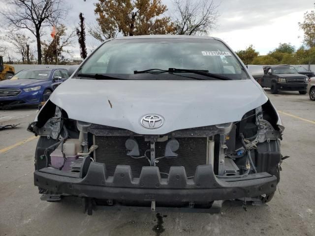 2011 Toyota Sienna Sport