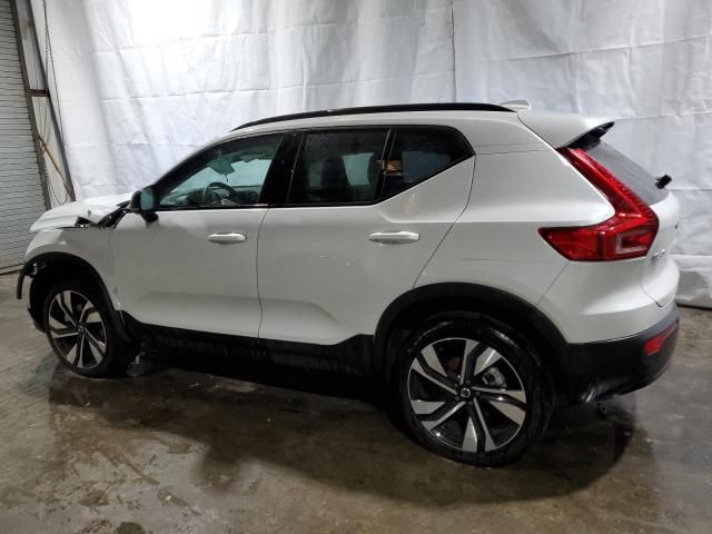 2024 Volvo XC40 Plus