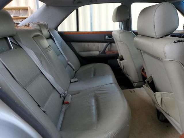 2000 Infiniti Q45 Base